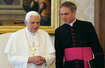 Papa Emérito e Dom George